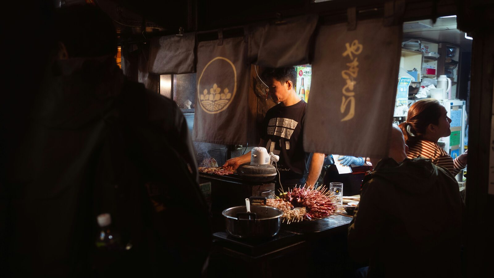 酒亭 燈や の店構え