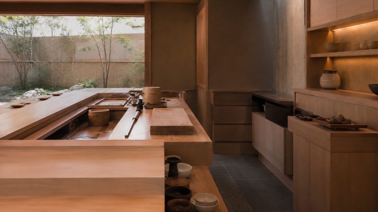 静かな店内